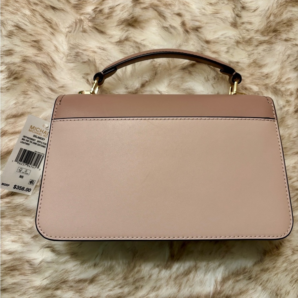 NWT MICHAEL Michael Kors Delaney Medium Leather Crossbody Satchel in pink - Picture 4 of 10